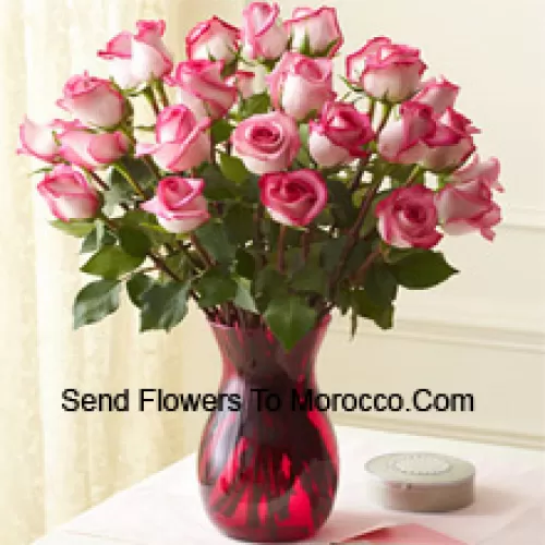 25 Dual Toned Roses In A Glass Vase