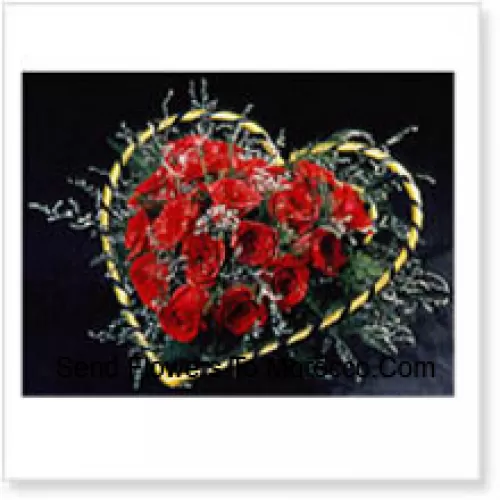 Cesto a Forma di Cuore con 41 Rose Rosse