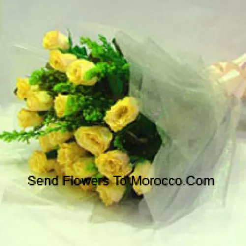 Bunch Of 11 Yellow Roses With Seasonal Fillers